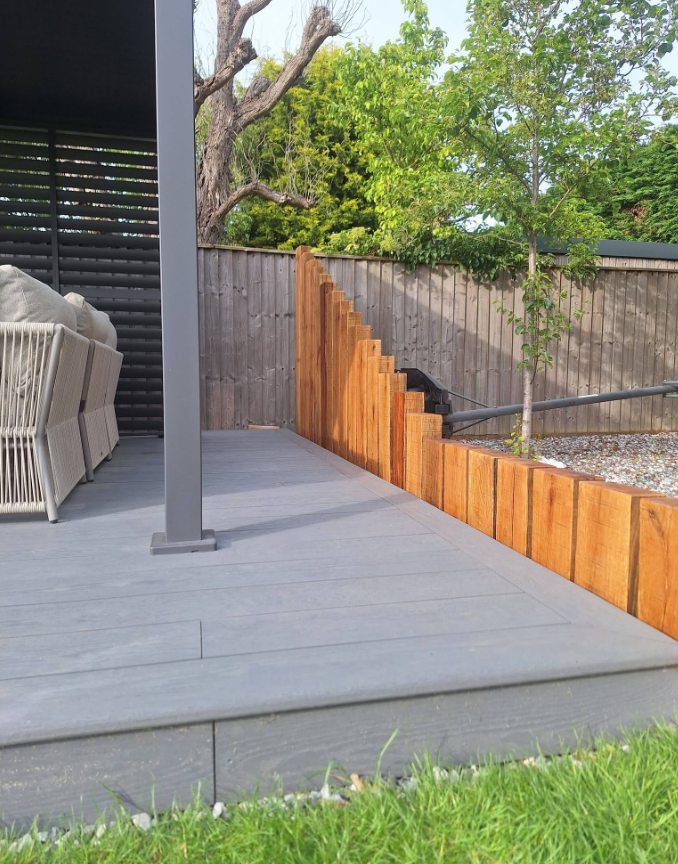 Deponti veranda over patio